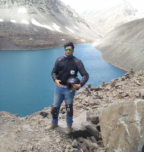 A Thrilling Bike Journey Of Shashank From Ladakh to Kashmir!