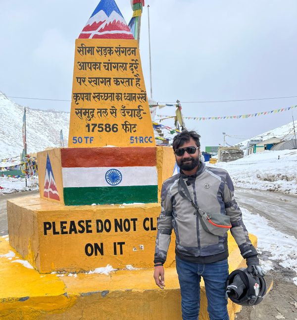 Ladakh’s Eternal Call: Anand’s Memorable Ride Across Ladakh with Thrillophilia